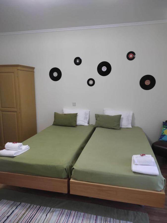Guesthouse Casa Das Abegoarias Селоріку-де-Башту Екстер'єр фото